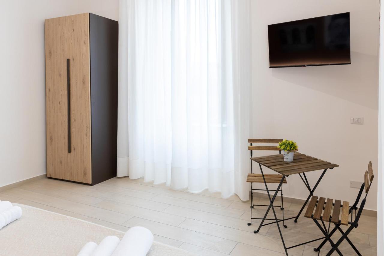 The Heart Guest House Napoli Dış mekan fotoğraf
